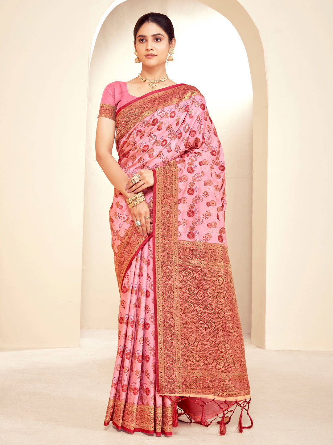 Majestik Silk By Bunawat Wedding Wear Paithani Silk Sarees Wholesale Online